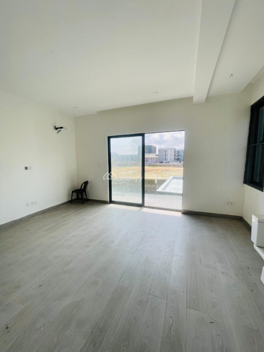 Sophisticated 3 Bedroom Apartment in a Secured Estate, Ikate, Lekki, Lagos, Block of Flats for Sale
