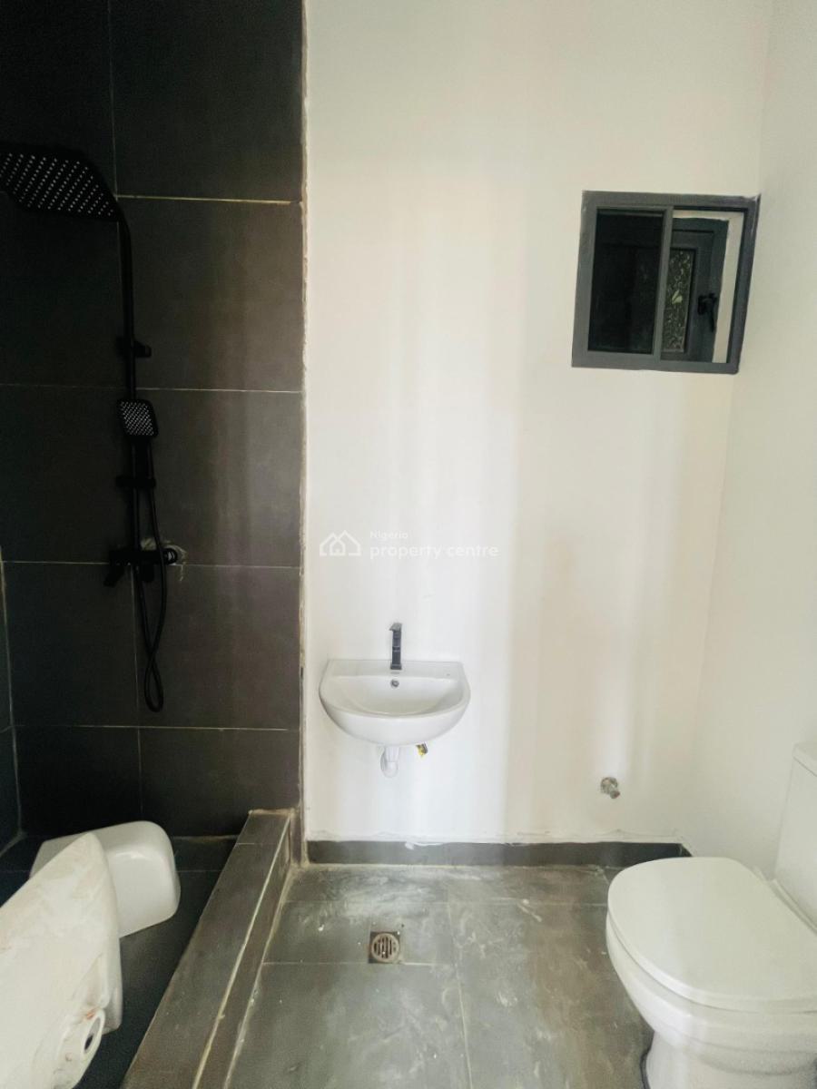 Sophisticated 3 Bedroom Apartment in a Secured Estate, Ikate, Lekki, Lagos, Block of Flats for Sale