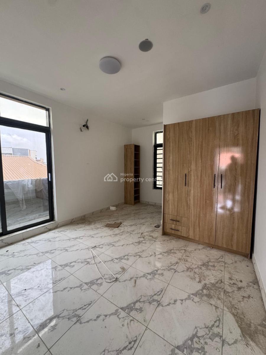Luxury 2/3 Bedroom Apartment with a Swimming Pool & Gym House, Orchid Road, Lekki, Lagos, Flat / Apartment for Sale