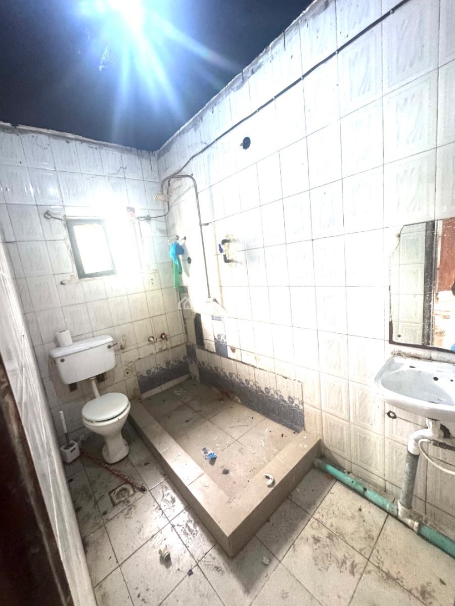 Spacious Roomselfcontain, Thomas Estate, Ajah, Lagos, Self Contain (single Rooms) for Rent
