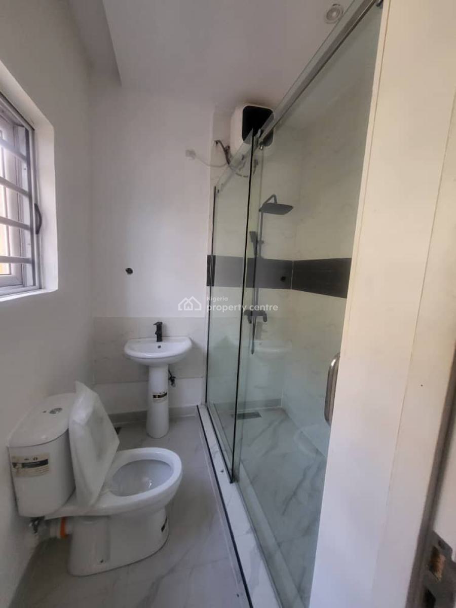 Serviced 4 Bedrooms Terrace House with Bq, Lekki Phase 1, Lekki, Lagos, Terraced Duplex for Rent