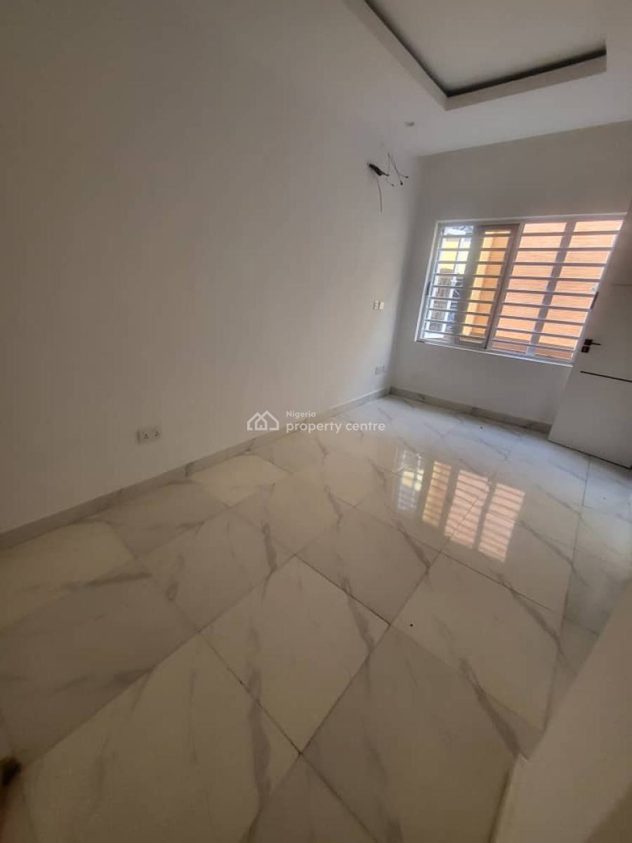 Serviced 4 Bedrooms Terrace House with Bq, Lekki Phase 1, Lekki, Lagos, Terraced Duplex for Rent