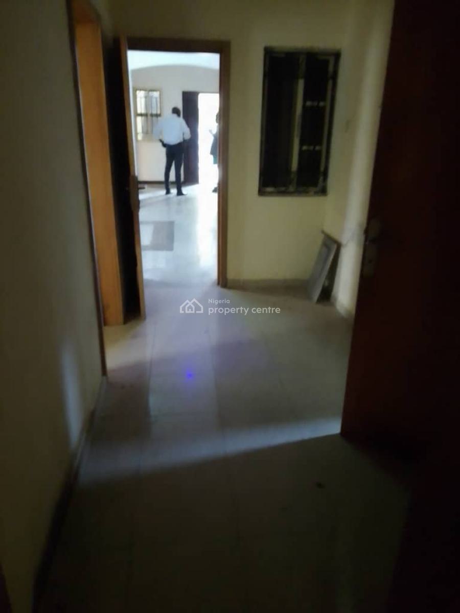 3 Bedroom Apartment with Bq, Lekki Phase 1, Lekki, Lagos, Flat / Apartment for Rent