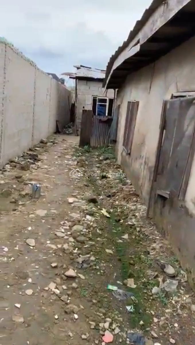 Half Plot (out of a Full Plot) Property, Araromi, Bariga, Shomolu, Lagos, Residential Land for Sale