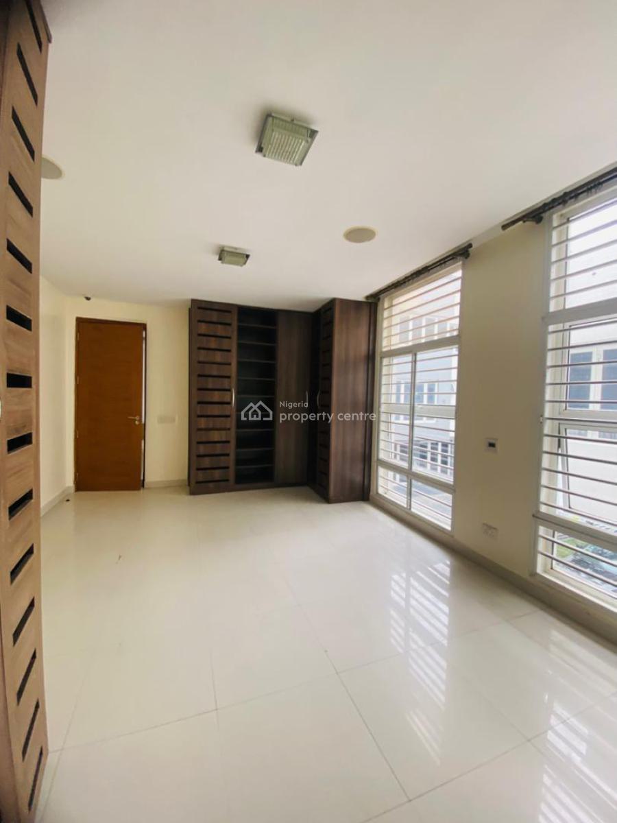 Massive 4 Bedroom Maisonette Duplex with Bq, Banana Island Road, Banana Island, Ikoyi, Lagos, Terraced Duplex for Rent