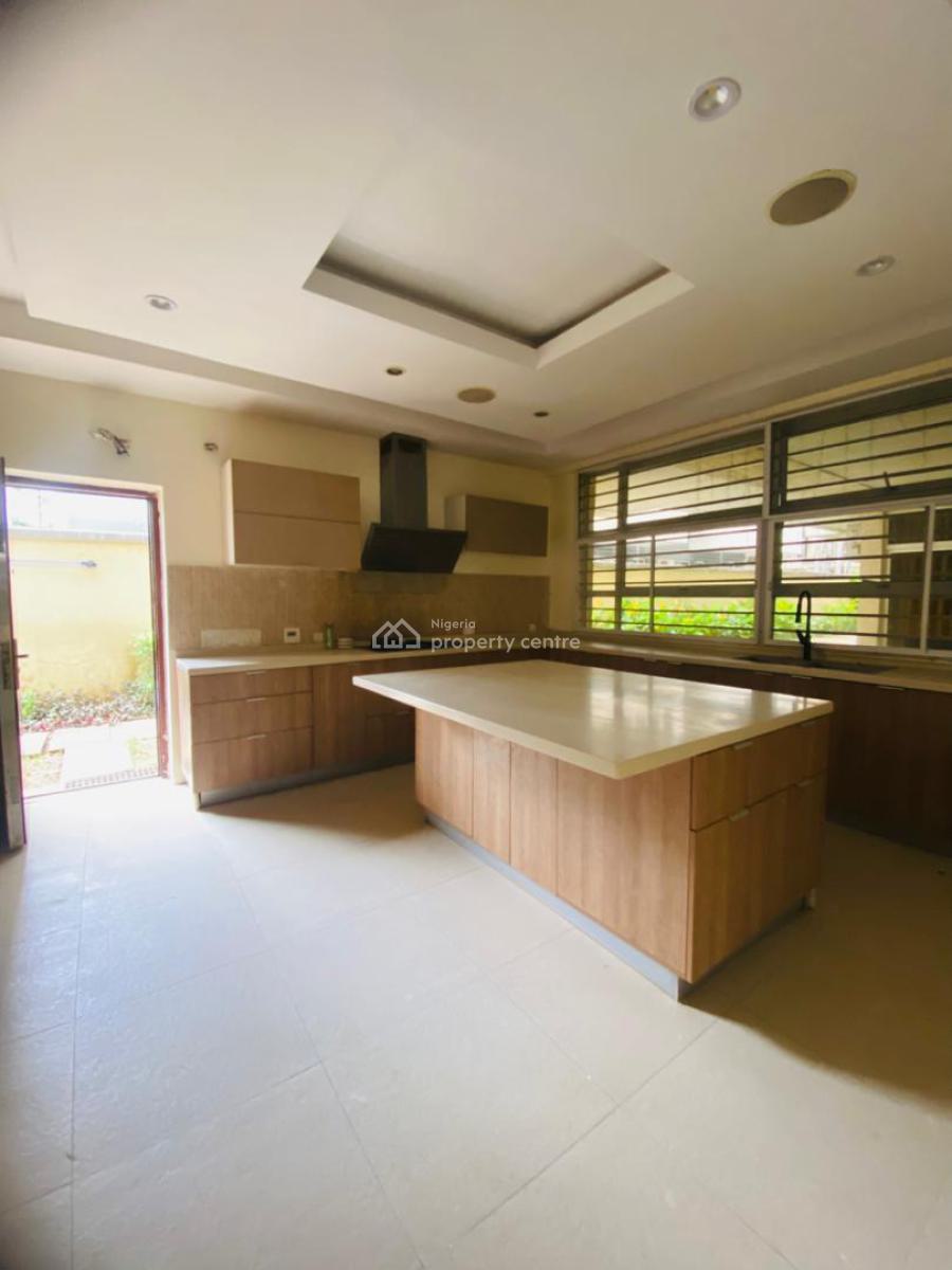 Massive 4 Bedroom Maisonette Duplex with Bq, Banana Island Road, Banana Island, Ikoyi, Lagos, Terraced Duplex for Rent