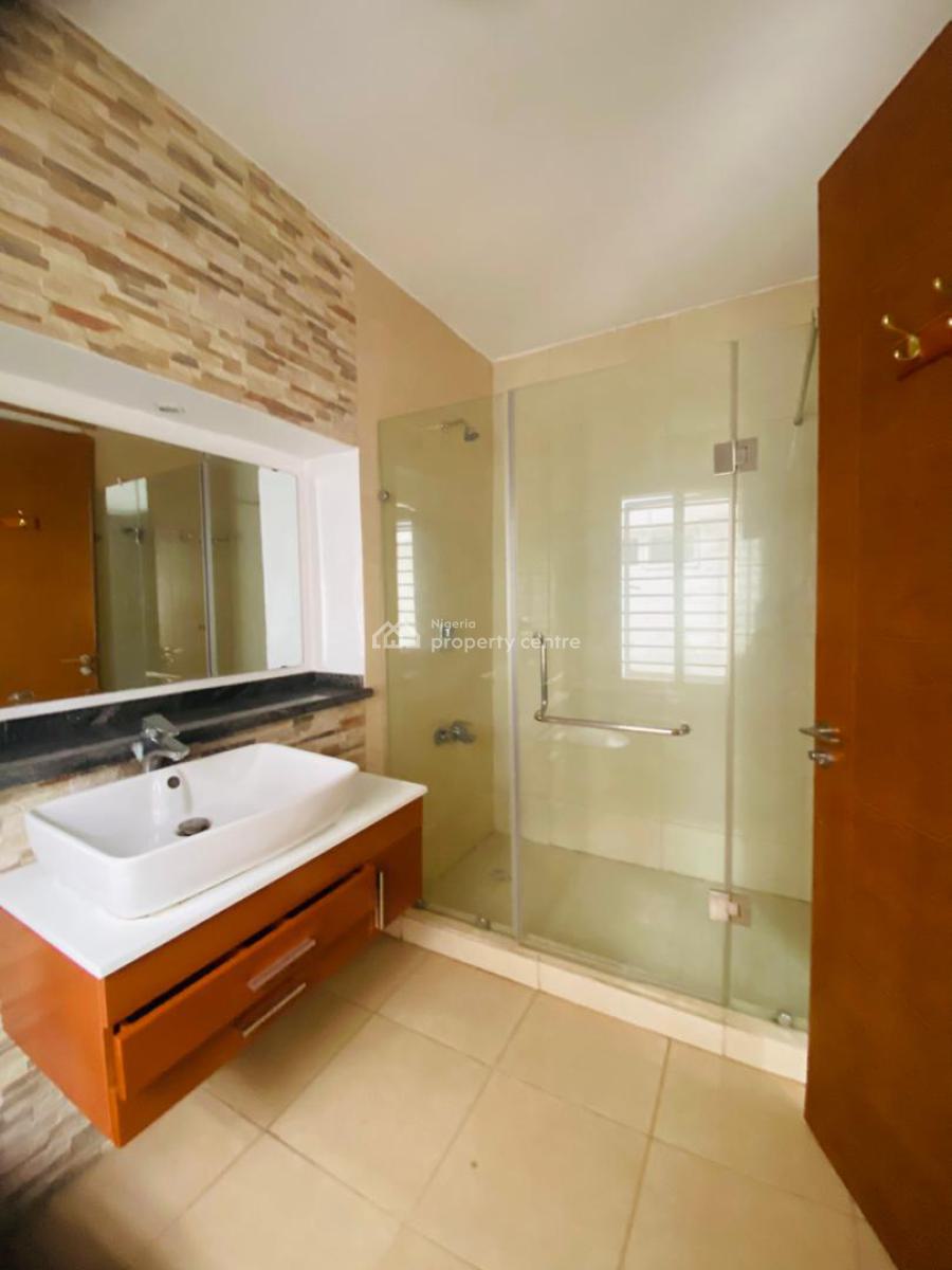 Massive 4 Bedroom Maisonette Duplex with Bq, Banana Island Road, Banana Island, Ikoyi, Lagos, Terraced Duplex for Rent