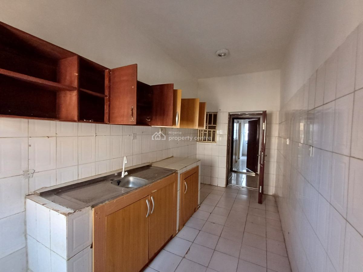3 Bedroom Flat on The First Floor, Mabushi, Abuja, Flat / Apartment for Rent