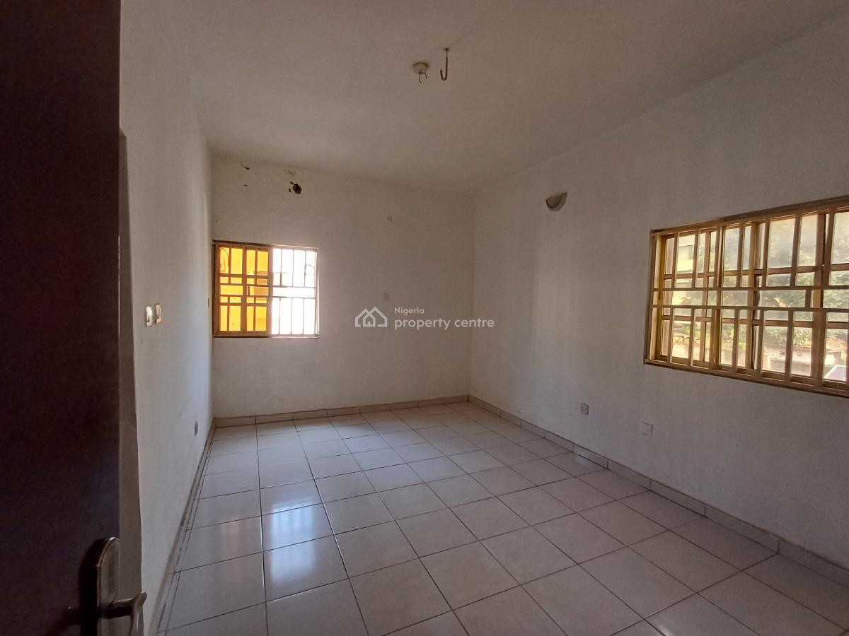 3 Bedroom Flat on The First Floor, Mabushi, Abuja, Flat / Apartment for Rent