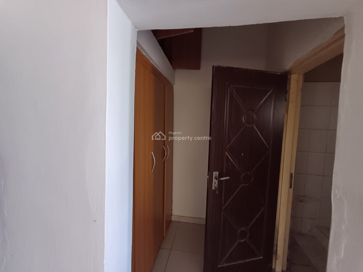 3 Bedroom Flat on The First Floor, Mabushi, Abuja, Flat / Apartment for Rent