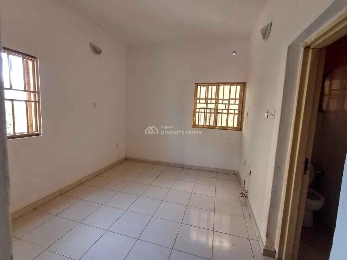 3 Bedroom Flat on The First Floor, Mabushi, Abuja, Flat / Apartment for Rent