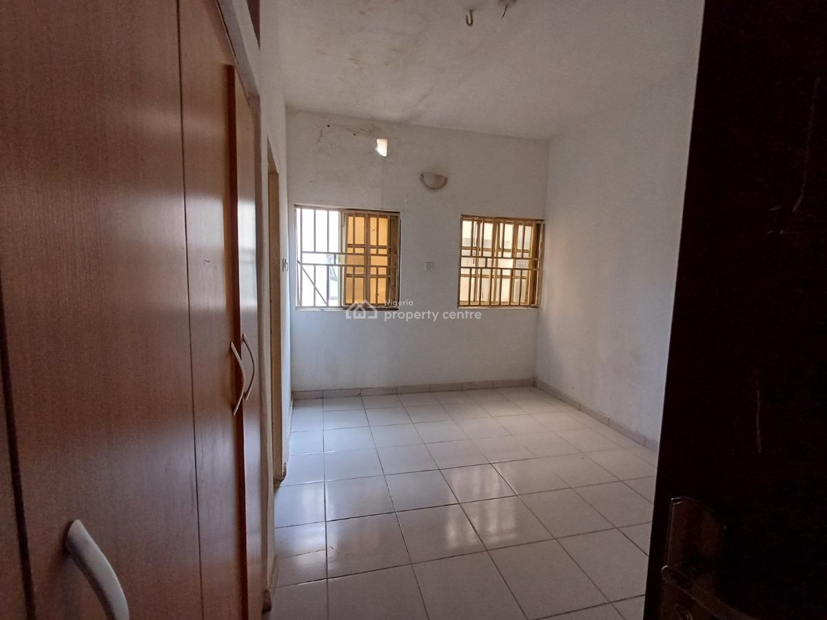 3 Bedroom Flat on The First Floor, Mabushi, Abuja, Flat / Apartment for Rent