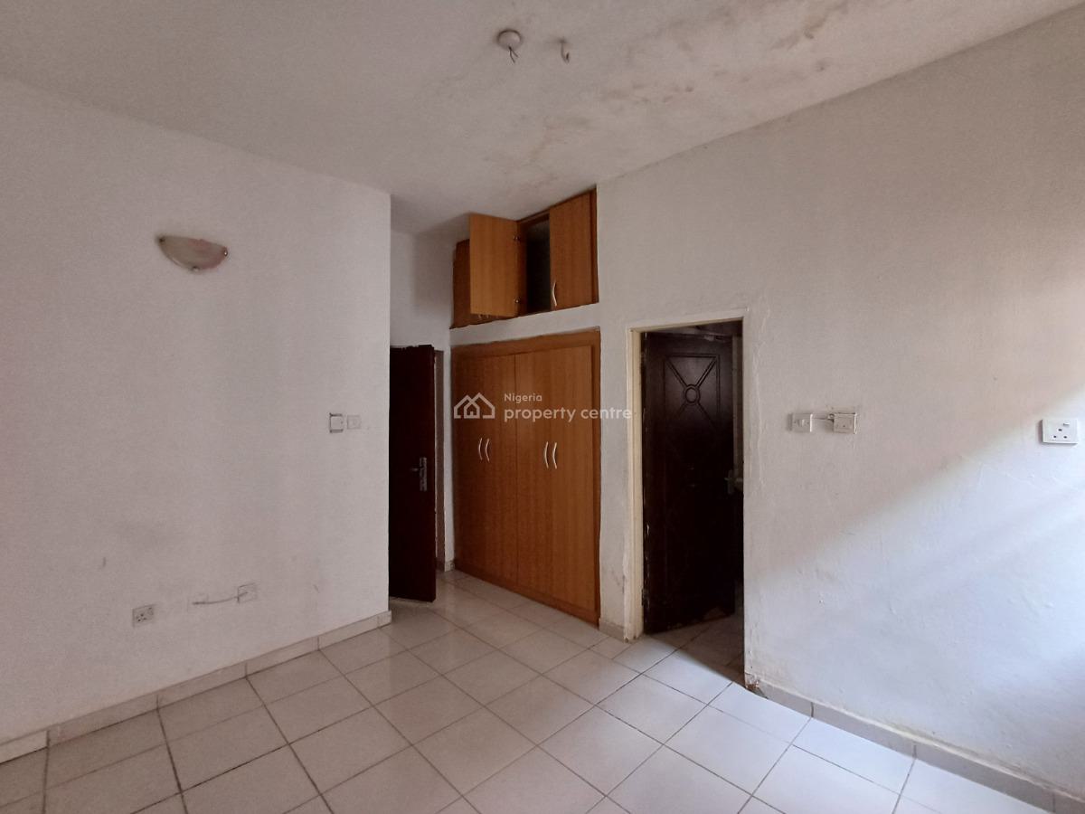 3 Bedroom Flat on The First Floor, Mabushi, Abuja, Flat / Apartment for Rent
