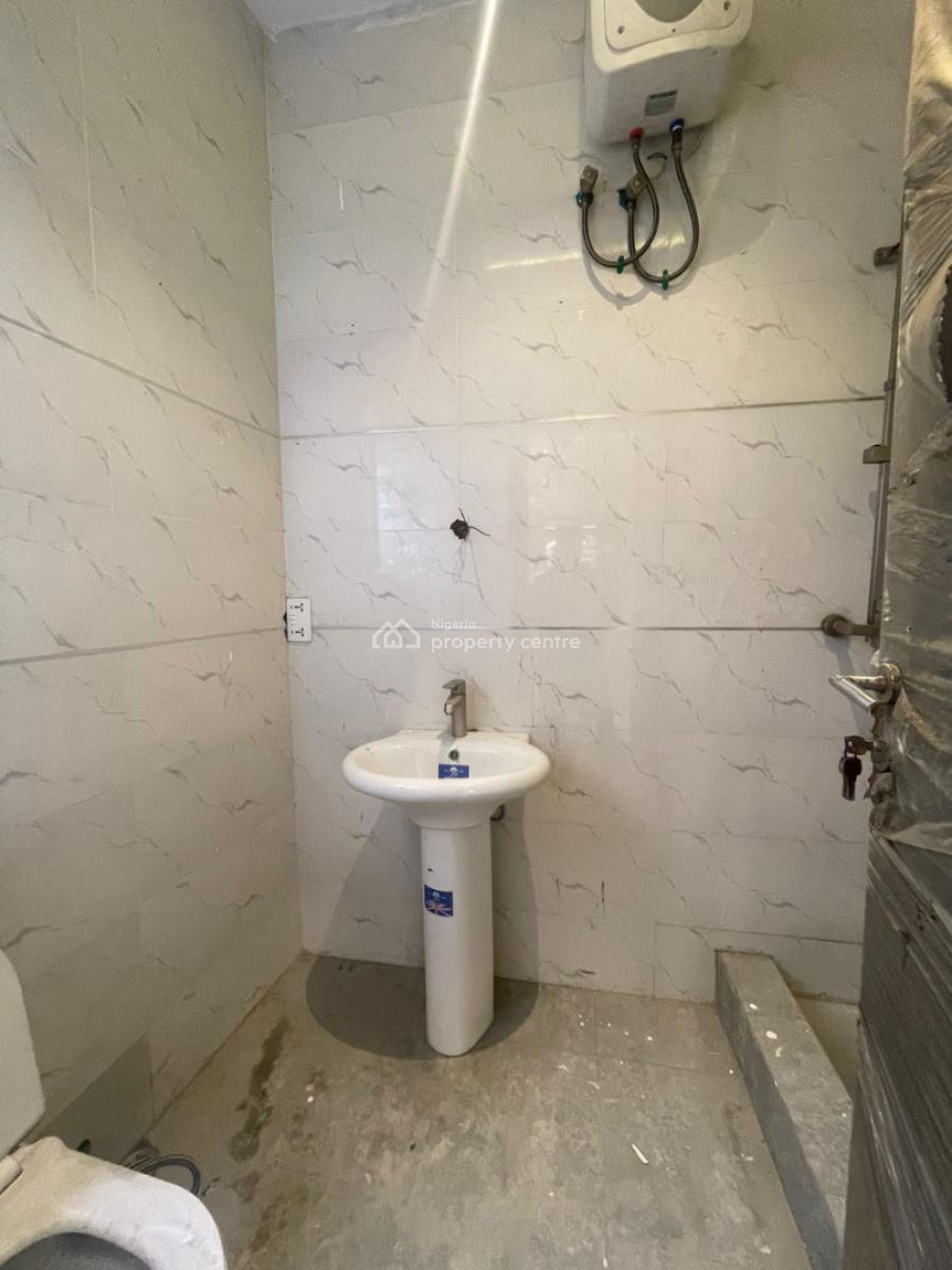 Studio Apartment with Balcony!!!!, Ologolo, Lekki, Lagos, Self Contain (single Rooms) for Rent