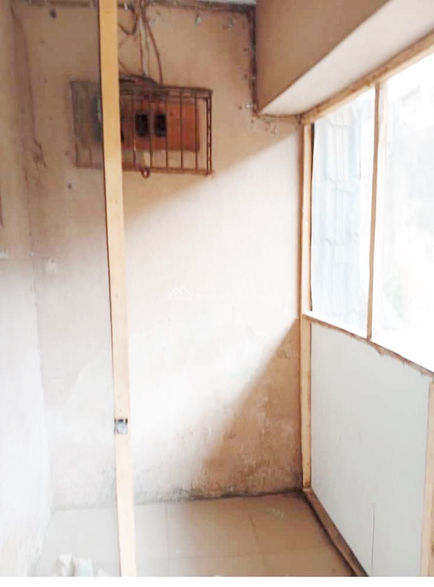 a Well Maintained Mini Flat, Olowora, Omole Phase 2, Ikeja, Lagos, Mini Flat (room and Parlour) for Rent