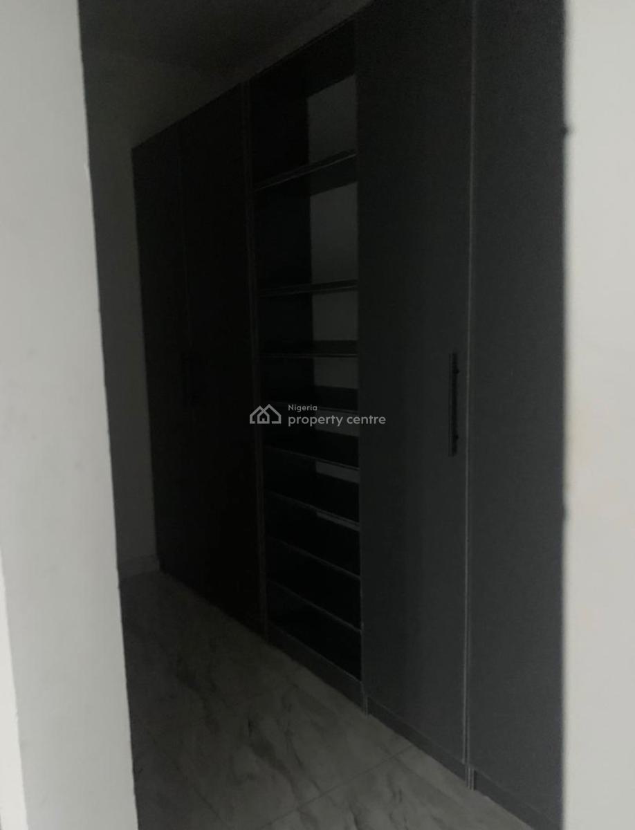 4bedroom Semi Detached Duplex at Arowojobe Estate, Maryland, Arowojobe Estate, Maryland, Lagos, Semi-detached Duplex for Rent