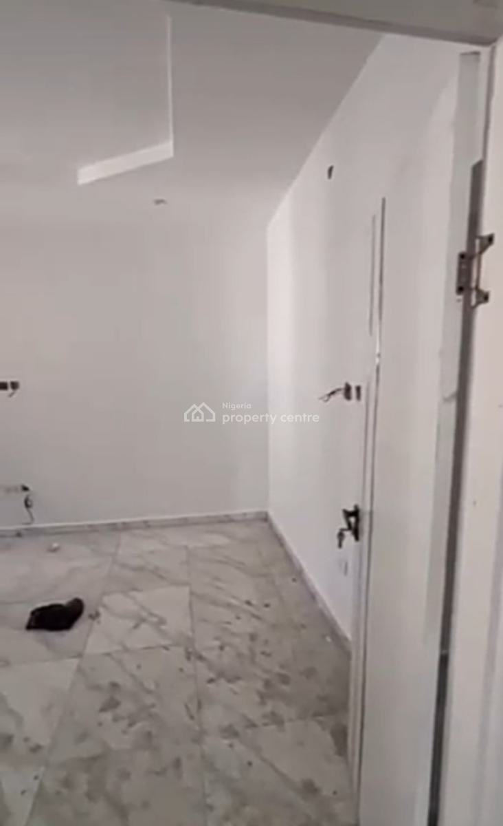 Newly Built & Spacious 2 Bedroom Apartment - Video Available, After Round About Orchid Road, Lekki, Lagos, Flat / Apartment for Rent