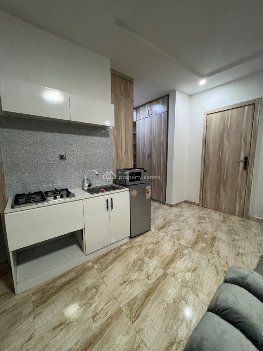 Stylish Furnished Masters Bedroom Fully Serviced Room, Royal Pine Estate Orchid Road, Lekki Phase 2, Lekki, Lagos, Self Contain (single Rooms) Short Let