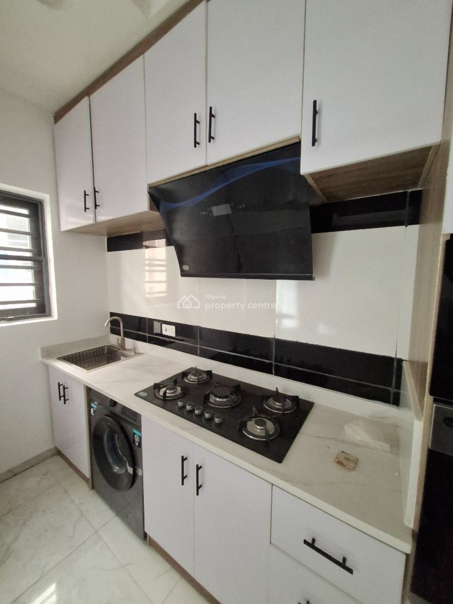 Exquisitely Built 2 Bedroom Apartment with Pool and Gym, Lekki, Lagos, Flat / Apartment for Sale