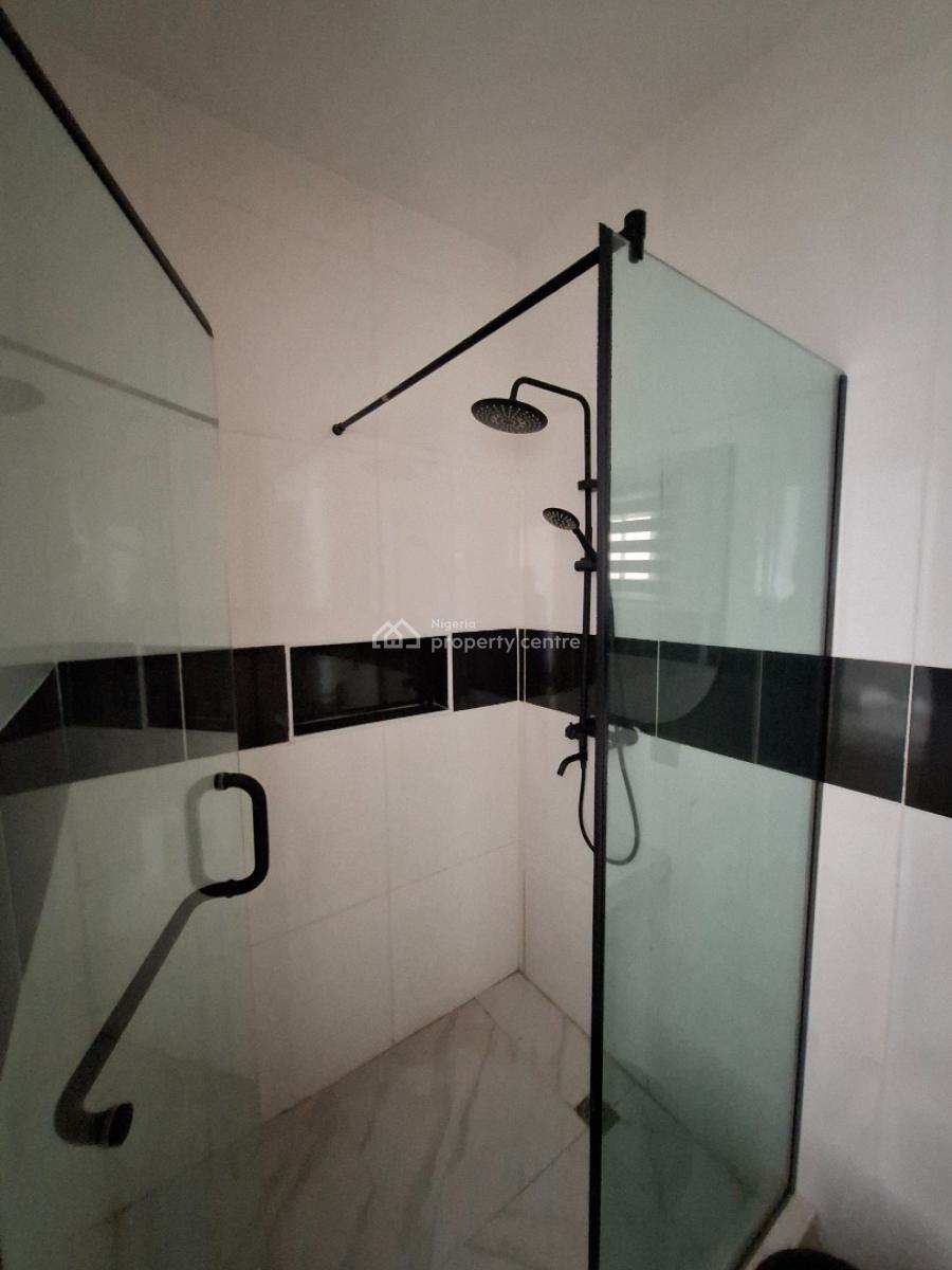Exquisitely Built 2 Bedroom Apartment with Pool and Gym, Lekki, Lagos, Flat / Apartment for Sale