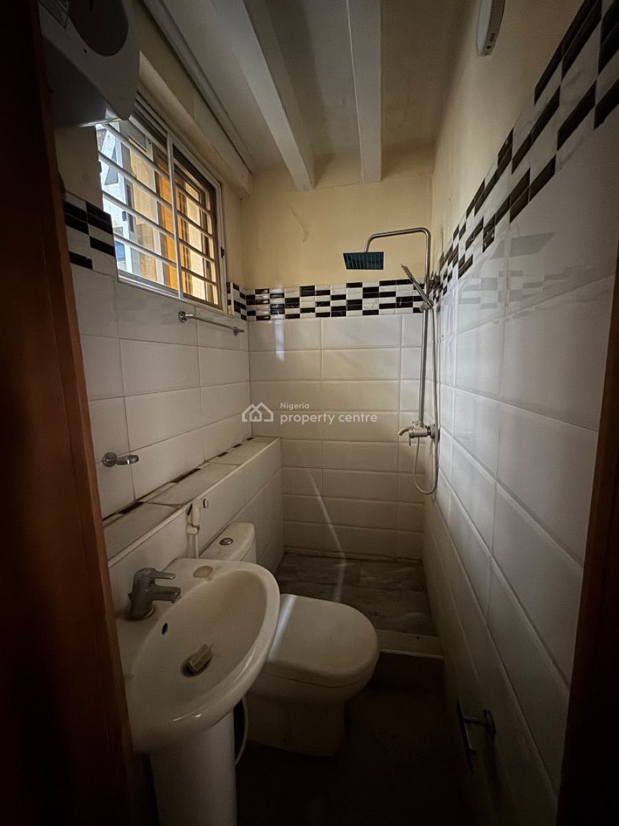 𝐌𝐀𝐈𝐍𝐓𝐀𝐈𝐍𝐄𝐃 2 𝐁𝐄𝐃𝐑𝐎𝐎𝐌 𝐀𝐏𝐀𝐑𝐓𝐌𝐄𝐍𝐓, Victoria Island, Victoria Island (vi), Lagos, Flat / Apartment for Rent