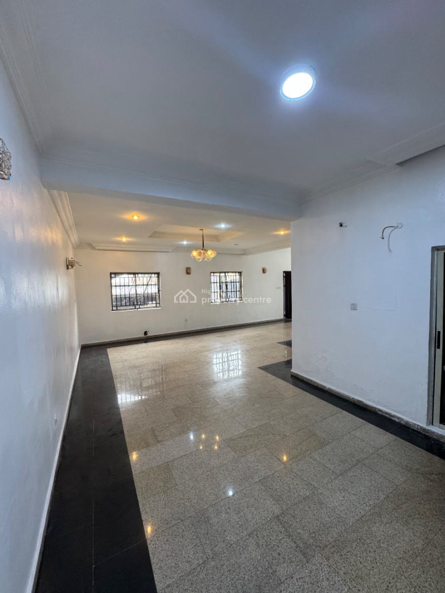 4 𝐁𝐄𝐃𝐑𝐎𝐎𝐌 𝐒𝐄𝐌𝐈 𝐃𝐄𝐓𝐀𝐂𝐇𝐄𝐃 𝐃𝐔𝐏𝐋𝐄𝐗, Ikoyi, Lagos, Ikoyi, Lagos, Semi-detached Duplex for Rent