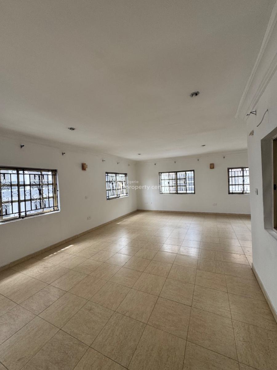 4 𝐁𝐄𝐃𝐑𝐎𝐎𝐌 𝐒𝐄𝐌𝐈 𝐃𝐄𝐓𝐀𝐂𝐇𝐄𝐃 𝐃𝐔𝐏𝐋𝐄𝐗, Ikoyi, Lagos, Ikoyi, Lagos, Semi-detached Duplex for Rent