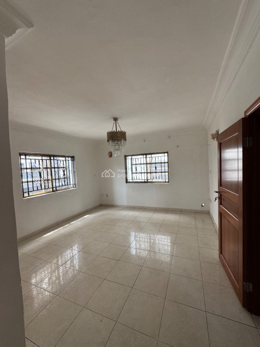 4 𝐁𝐄𝐃𝐑𝐎𝐎𝐌 𝐒𝐄𝐌𝐈 𝐃𝐄𝐓𝐀𝐂𝐇𝐄𝐃 𝐃𝐔𝐏𝐋𝐄𝐗, Ikoyi, Lagos, Ikoyi, Lagos, Semi-detached Duplex for Rent