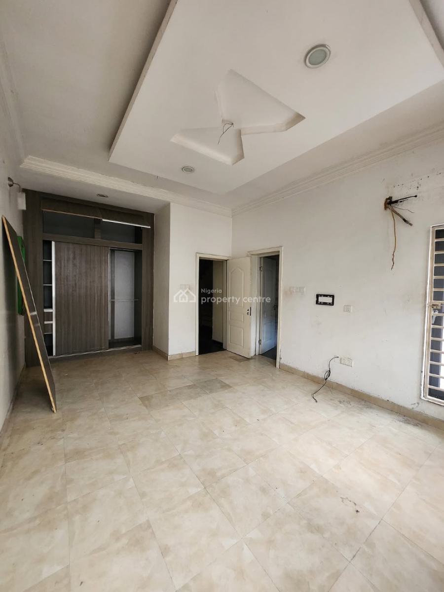 𝐌𝐀𝐈𝐍𝐓𝐀𝐈𝐍𝐄𝐃 4 𝐁𝐄𝐃𝐑𝐎𝐎𝐌 𝐓𝐄𝐑𝐑𝐀𝐂𝐄 𝐃𝐔𝐏𝐋𝐄𝐗, Victoria Island, Victoria Island (vi), Lagos, Terraced Duplex for Rent