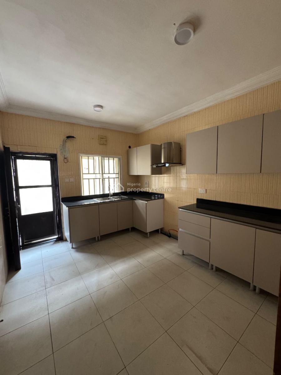 4 𝐁𝐄𝐃𝐑𝐎𝐎𝐌 𝐒𝐄𝐌𝐈 𝐃𝐄𝐓𝐀𝐂𝐇𝐄𝐃 𝐃𝐔𝐏𝐋𝐄𝐗, Ikoyi, Lagos, Ikoyi, Lagos, Semi-detached Duplex for Rent