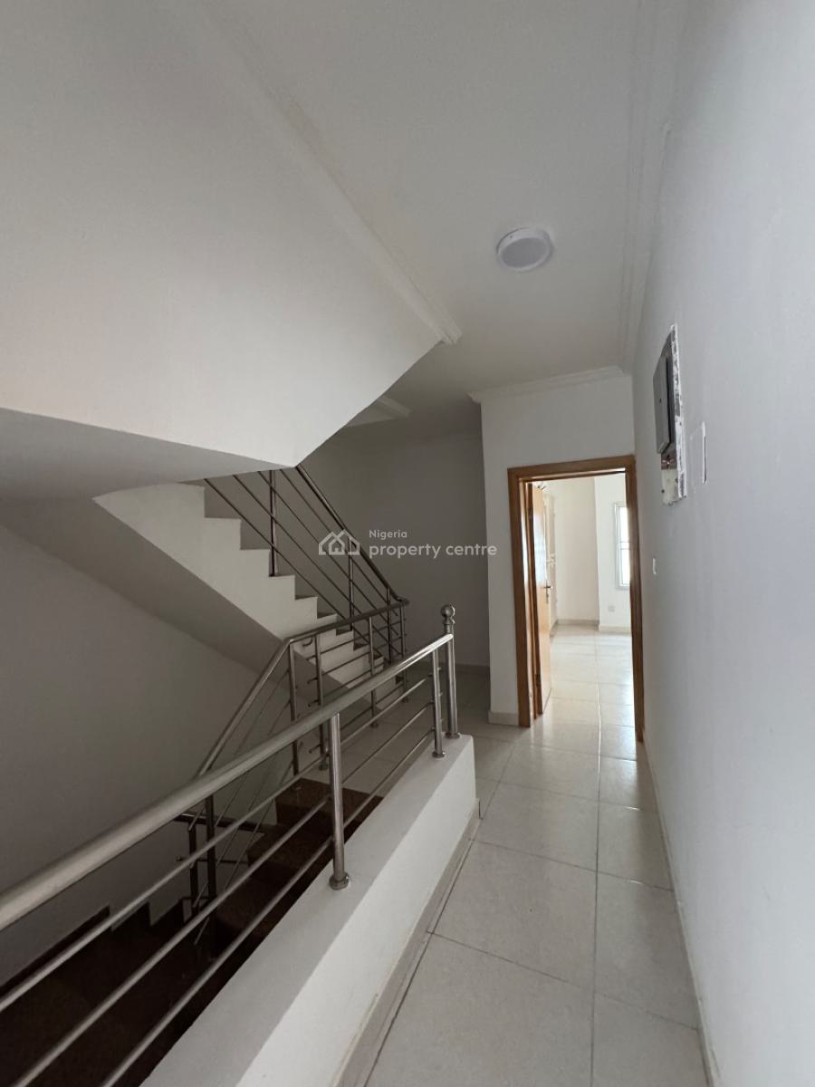 4 𝐁𝐄𝐃𝐑𝐎𝐎𝐌 𝐒𝐄𝐌𝐈 𝐃𝐄𝐓𝐀𝐂𝐇𝐄𝐃 𝐃𝐔𝐏𝐋𝐄𝐗, Ikoyi, Lagos, Ikoyi, Lagos, Semi-detached Duplex for Rent