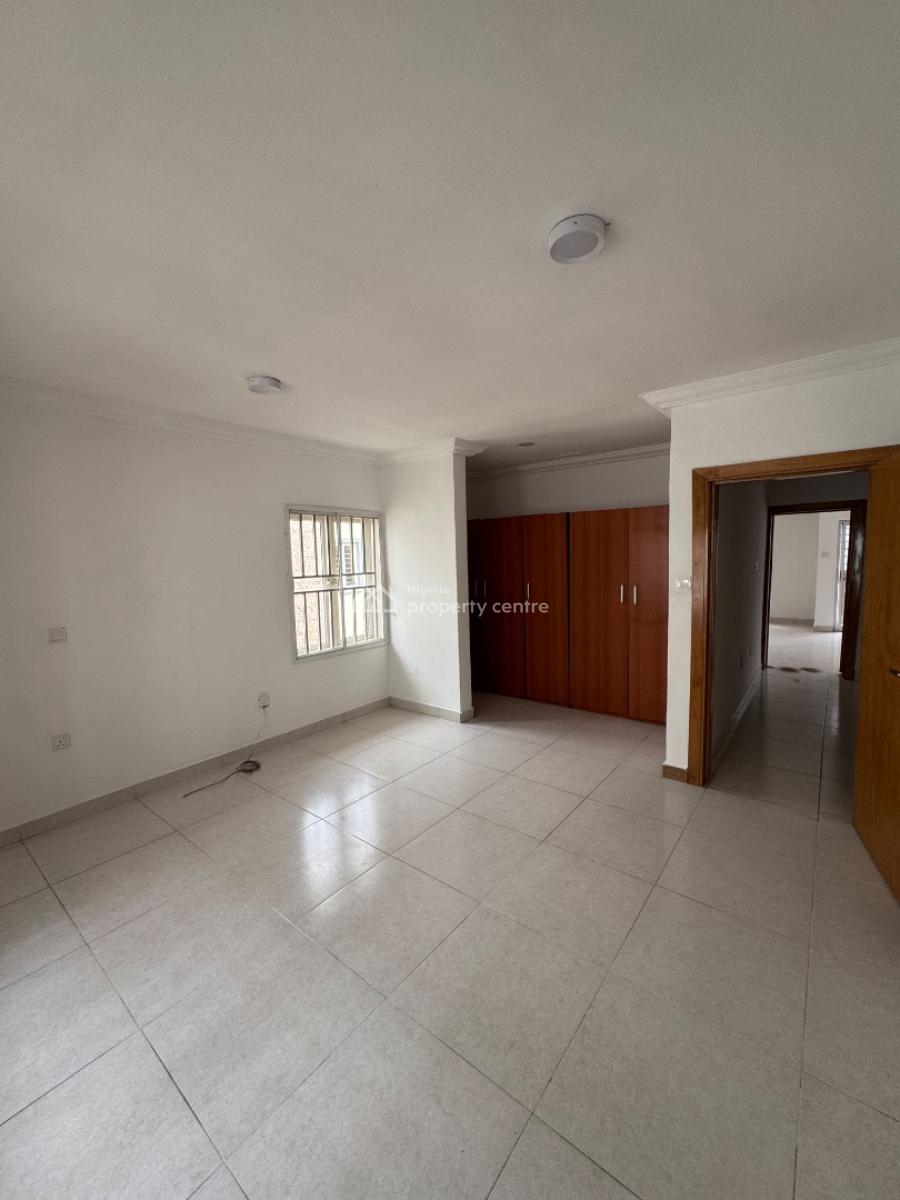4 𝐁𝐄𝐃𝐑𝐎𝐎𝐌 𝐒𝐄𝐌𝐈 𝐃𝐄𝐓𝐀𝐂𝐇𝐄𝐃 𝐃𝐔𝐏𝐋𝐄𝐗, Ikoyi, Lagos, Ikoyi, Lagos, Semi-detached Duplex for Rent