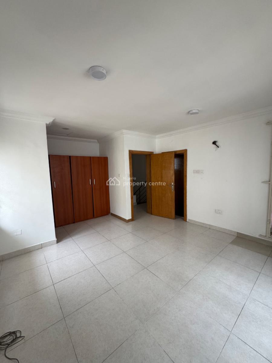 4 𝐁𝐄𝐃𝐑𝐎𝐎𝐌 𝐒𝐄𝐌𝐈 𝐃𝐄𝐓𝐀𝐂𝐇𝐄𝐃 𝐃𝐔𝐏𝐋𝐄𝐗, Ikoyi, Lagos, Ikoyi, Lagos, Semi-detached Duplex for Rent