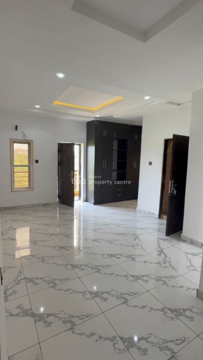 Neatly Built 3 Bedroom Flat  Lifecamp, Lifecamp, Life Camp, Abuja, Flat / Apartment for Rent