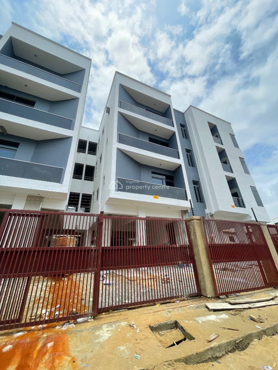 2 Bedroom Apartment with Swimming Pool & Gym, 2nd Toll Gate, Opposite Chevron, Lekki Phase 2, Lekki, Lagos, Flat / Apartment for Sale