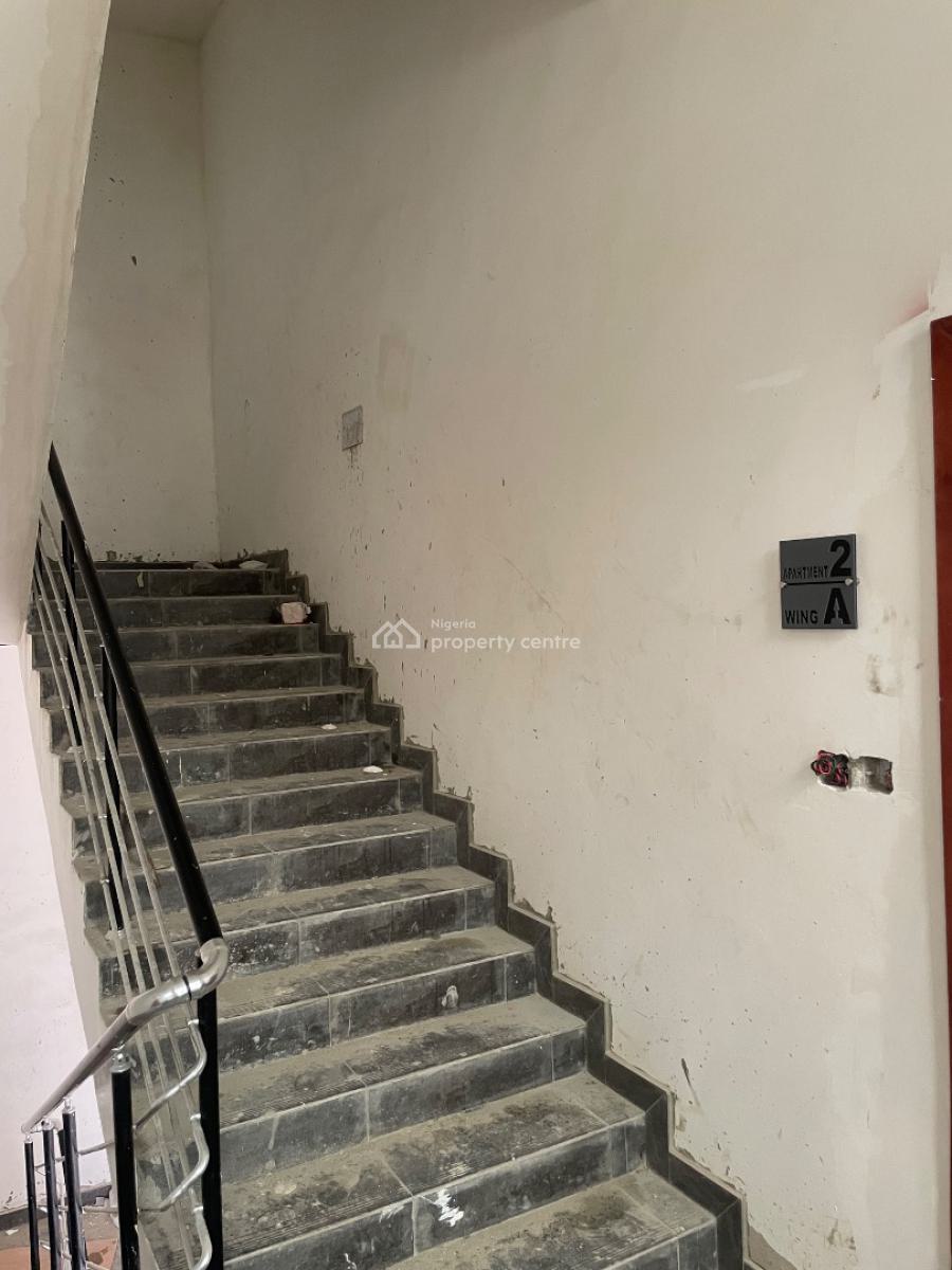 2 Bedroom Apartment with Swimming Pool & Gym, 2nd Toll Gate, Opposite Chevron, Lekki Phase 2, Lekki, Lagos, Flat / Apartment for Sale