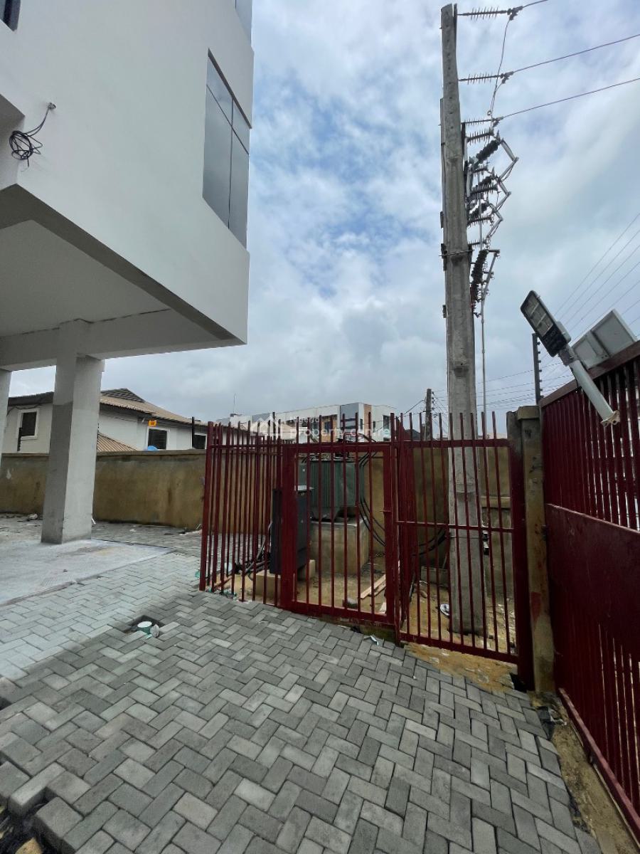 2 Bedroom Apartment with Swimming Pool & Gym, 2nd Toll Gate, Opposite Chevron, Lekki Phase 2, Lekki, Lagos, Flat / Apartment for Sale