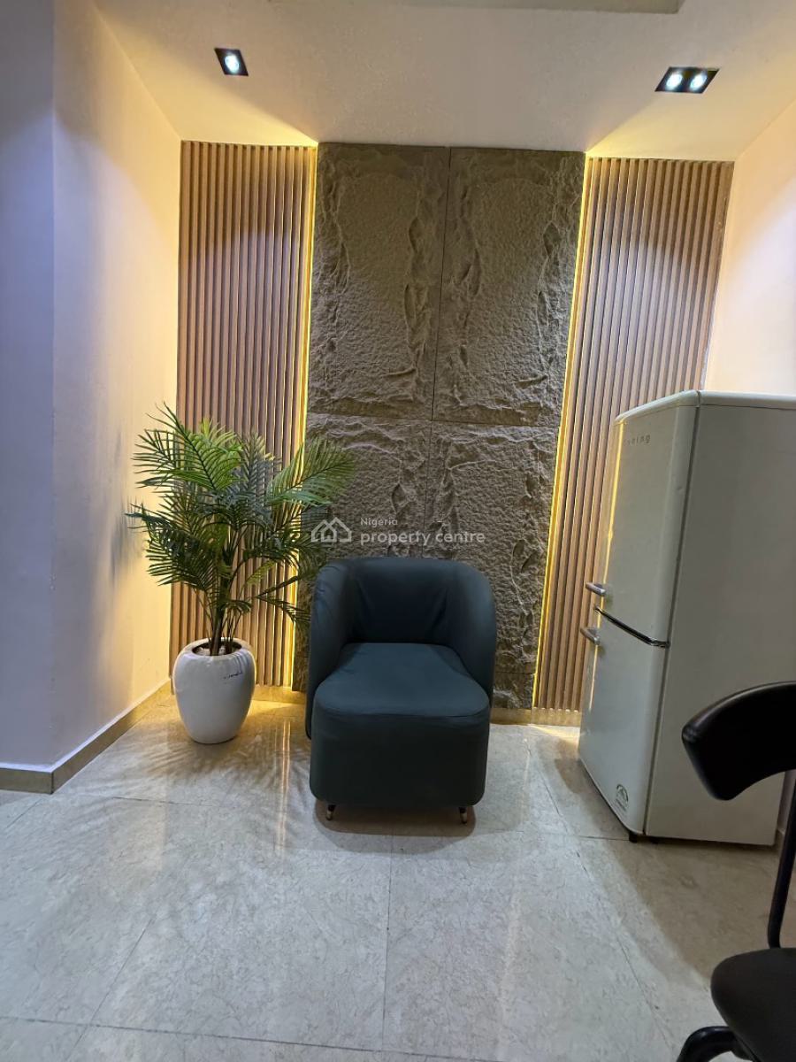 *new in!!!!*  Luxury, Affordable and Compact 1bedroom Apartment, Off Admiralty, Lekki Phase 1, Lekki, Lagos, Flat / Apartment Short Let