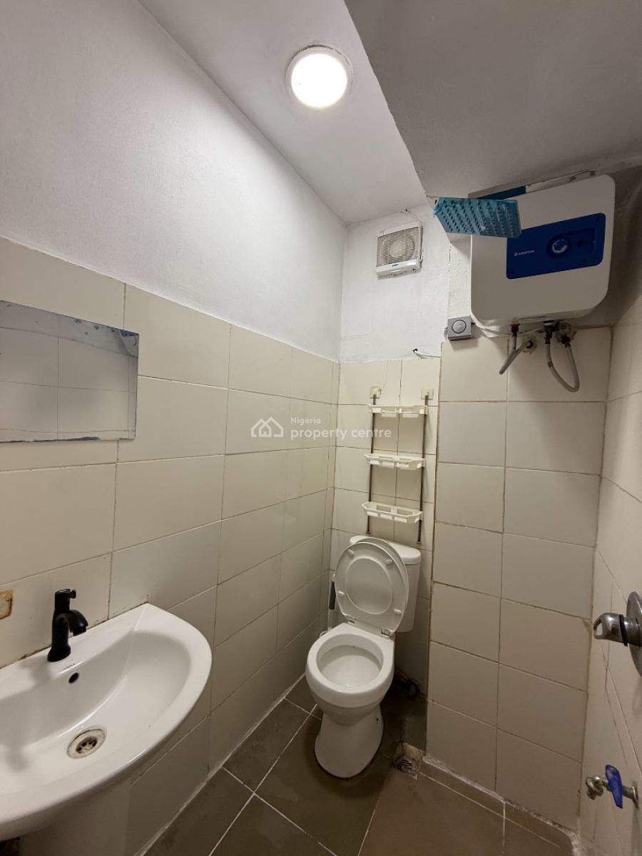 *new in!!!!*  Luxury, Affordable and Compact 1bedroom Apartment, Off Admiralty, Lekki Phase 1, Lekki, Lagos, Flat / Apartment Short Let