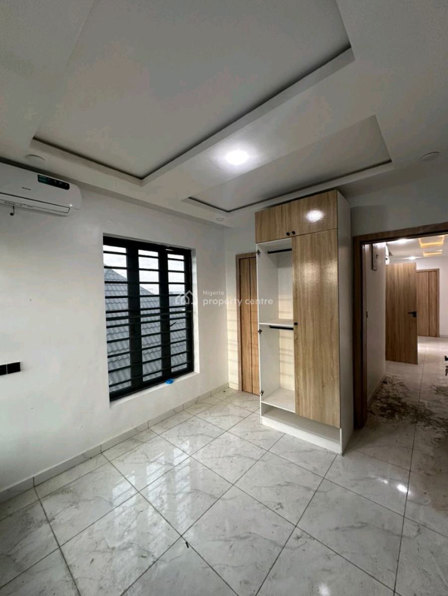 2 Bedrooms Apartment, Ologolo, Lekki, Lagos, Flat / Apartment for Rent