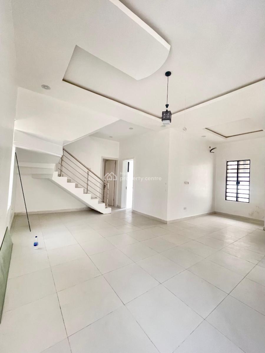 Decently Finished 5 Bed Detached Home with Bq, Happyland Estate, Ajah, Lagos, Detached Duplex for Sale