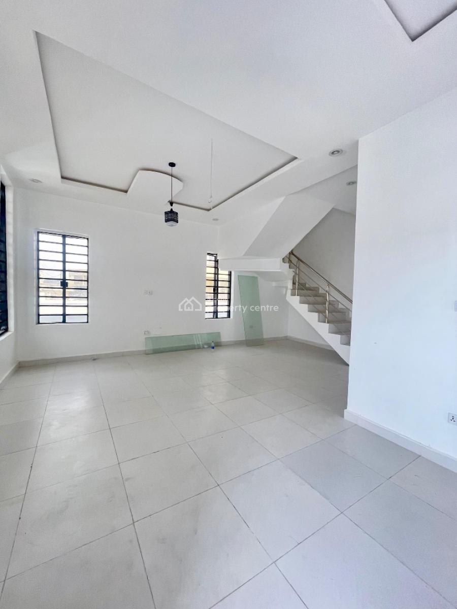 Decently Finished 5 Bed Detached Home with Bq, Happyland Estate, Ajah, Lagos, Detached Duplex for Sale