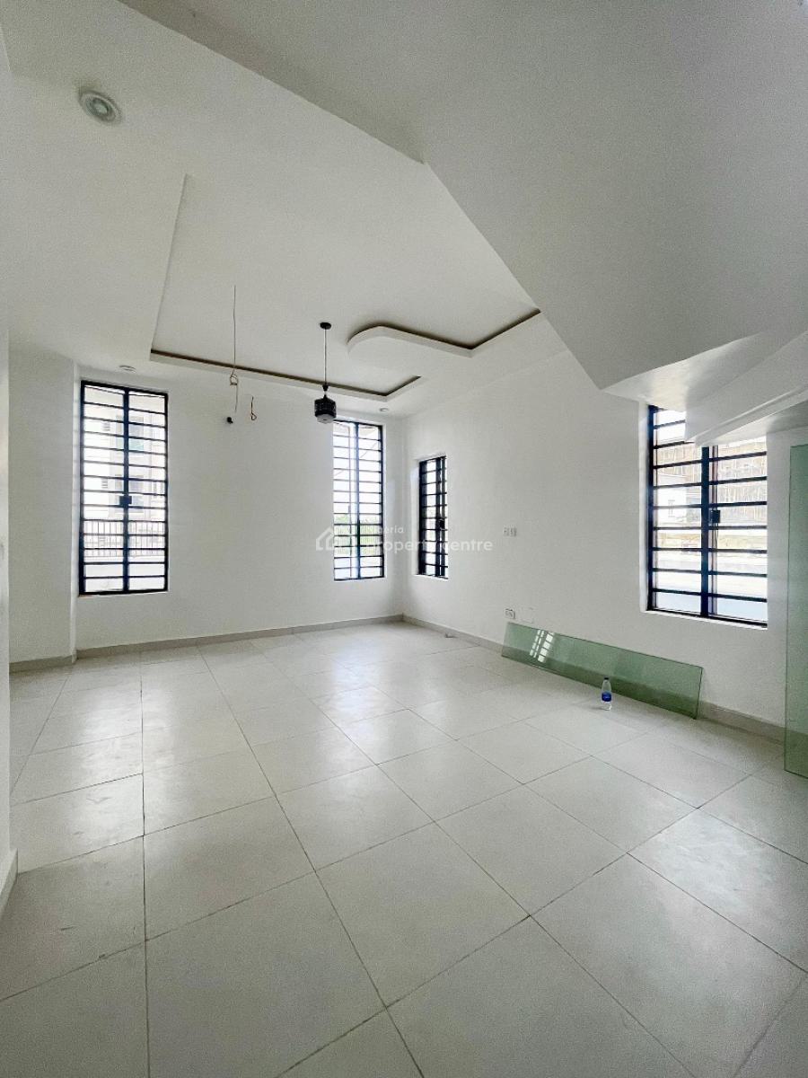 Decently Finished 5 Bed Detached Home with Bq, Happyland Estate, Ajah, Lagos, Detached Duplex for Sale