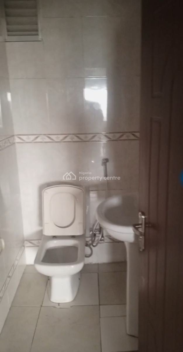 Service 3bedroom Flat with Bq , Swimming Pool, Off Muri Okunola Street, Victoria Island (vi), Lagos, Flat / Apartment for Rent