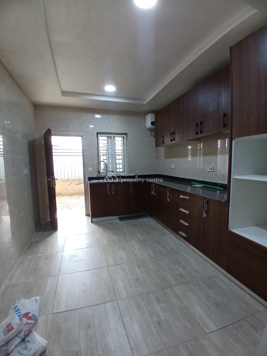 Brand New 5 Bedroom Terrace Duplex with 1room Bq, Galadimawa District Abuja, Galadimawa, Abuja, Terraced Duplex for Sale