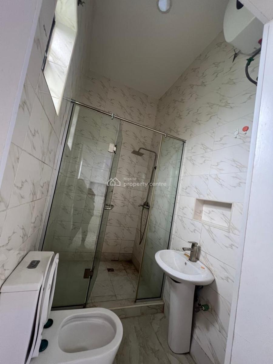 Upstairs Share Apartment at Osapa London Lekki, Osapa London Lekki, Lekki, Lagos, Self Contain (single Rooms) for Rent