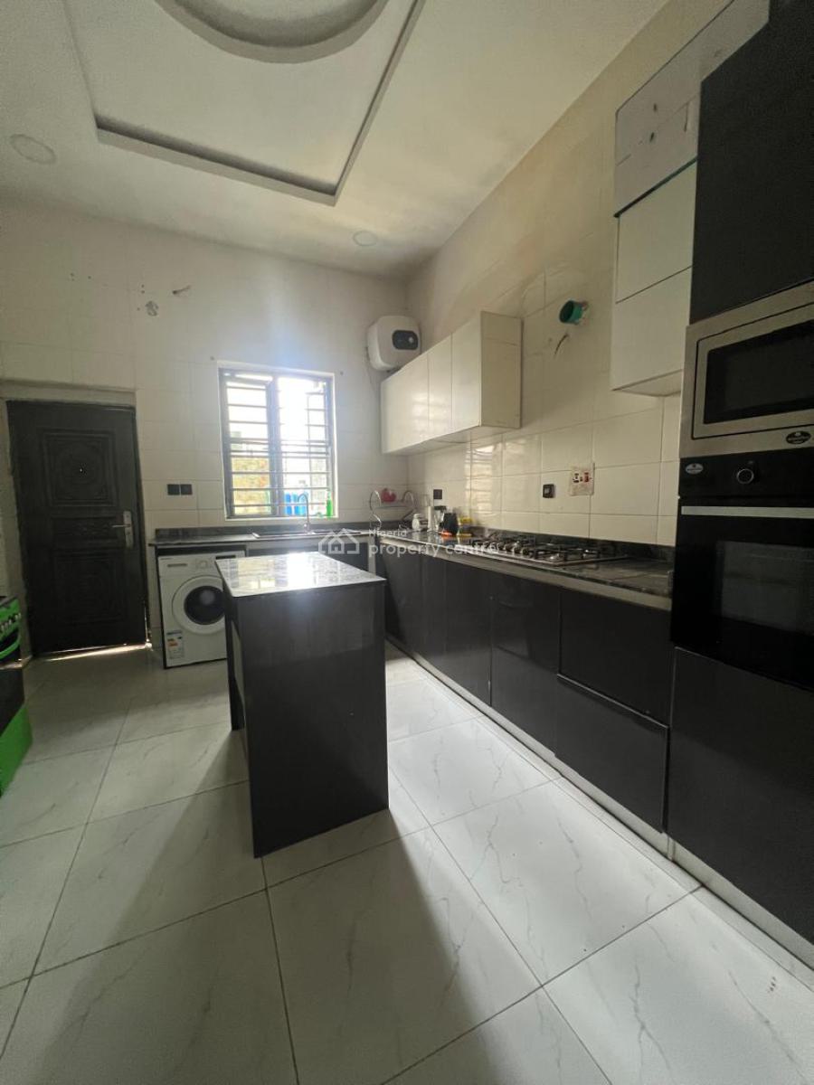 Upstairs Share Apartment at Osapa London Lekki, Osapa London Lekki, Lekki, Lagos, Self Contain (single Rooms) for Rent