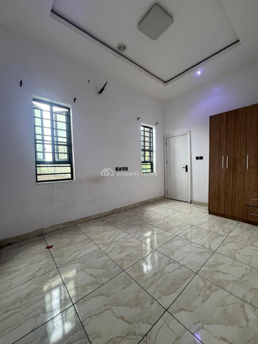 Upstairs Share Apartment at Osapa London Lekki, Osapa London Lekki, Lekki, Lagos, Self Contain (single Rooms) for Rent