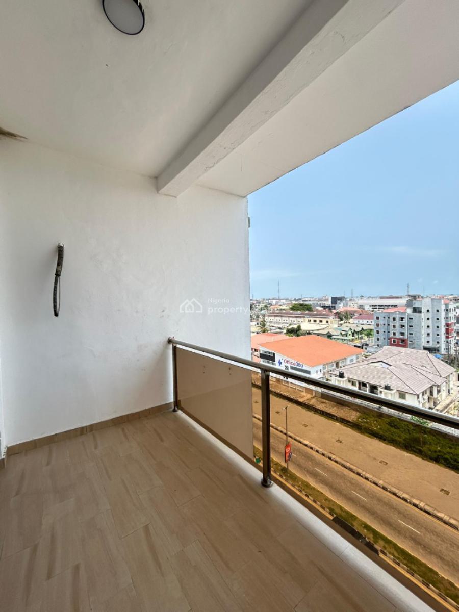 3 Bedroom Apartment with Bq, Lekki Phase 1, Lekki, Lagos, Flat / Apartment for Rent