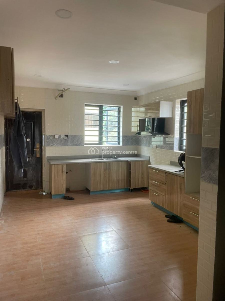 Brand New  4 Bedroom Terrace Duplex with 2 Rooms Boys Quarter, Shonibare Estate Maryland Lagos, Maryland, Lagos, Terraced Duplex for Sale
